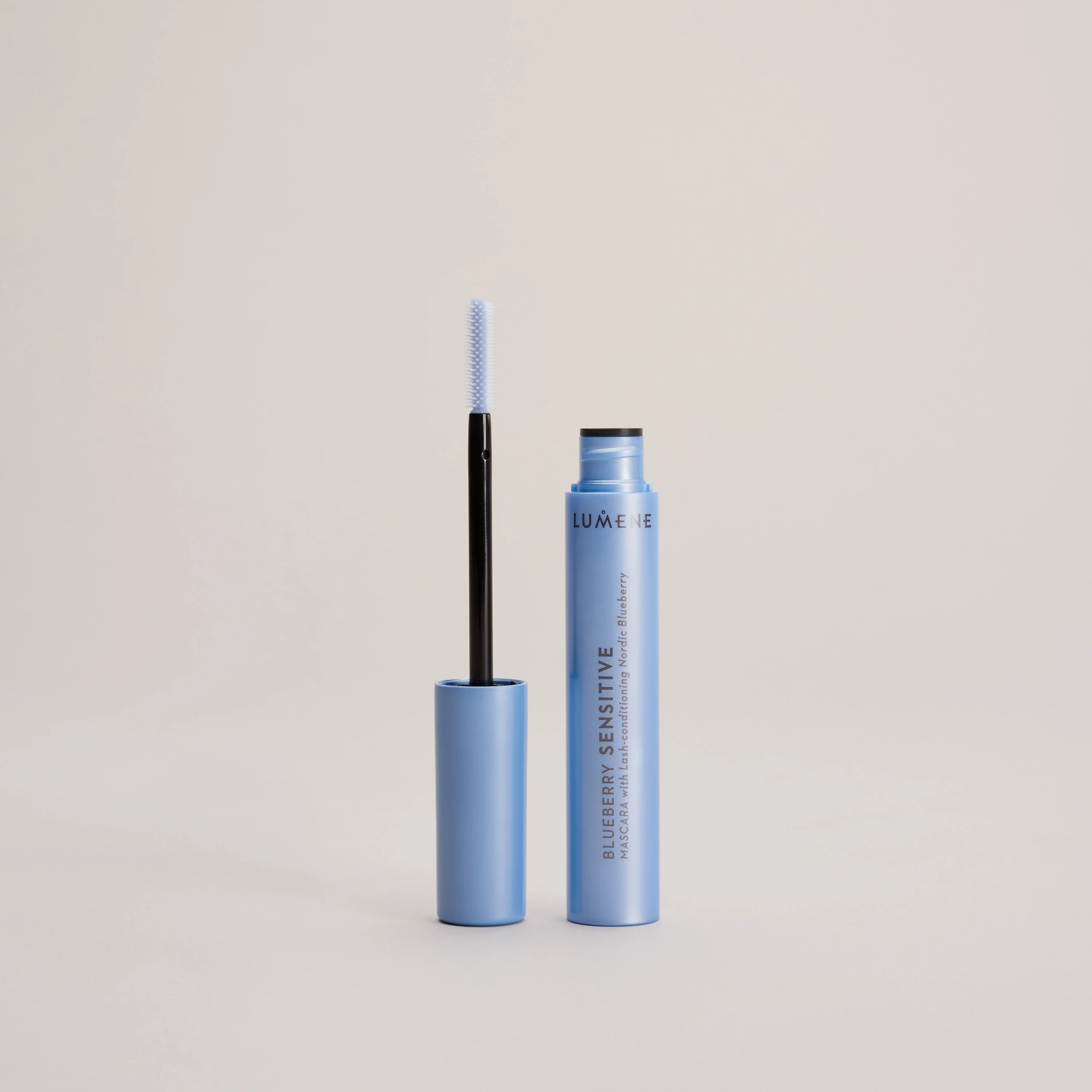 Blueberry Sensitive Mascara - Image 3