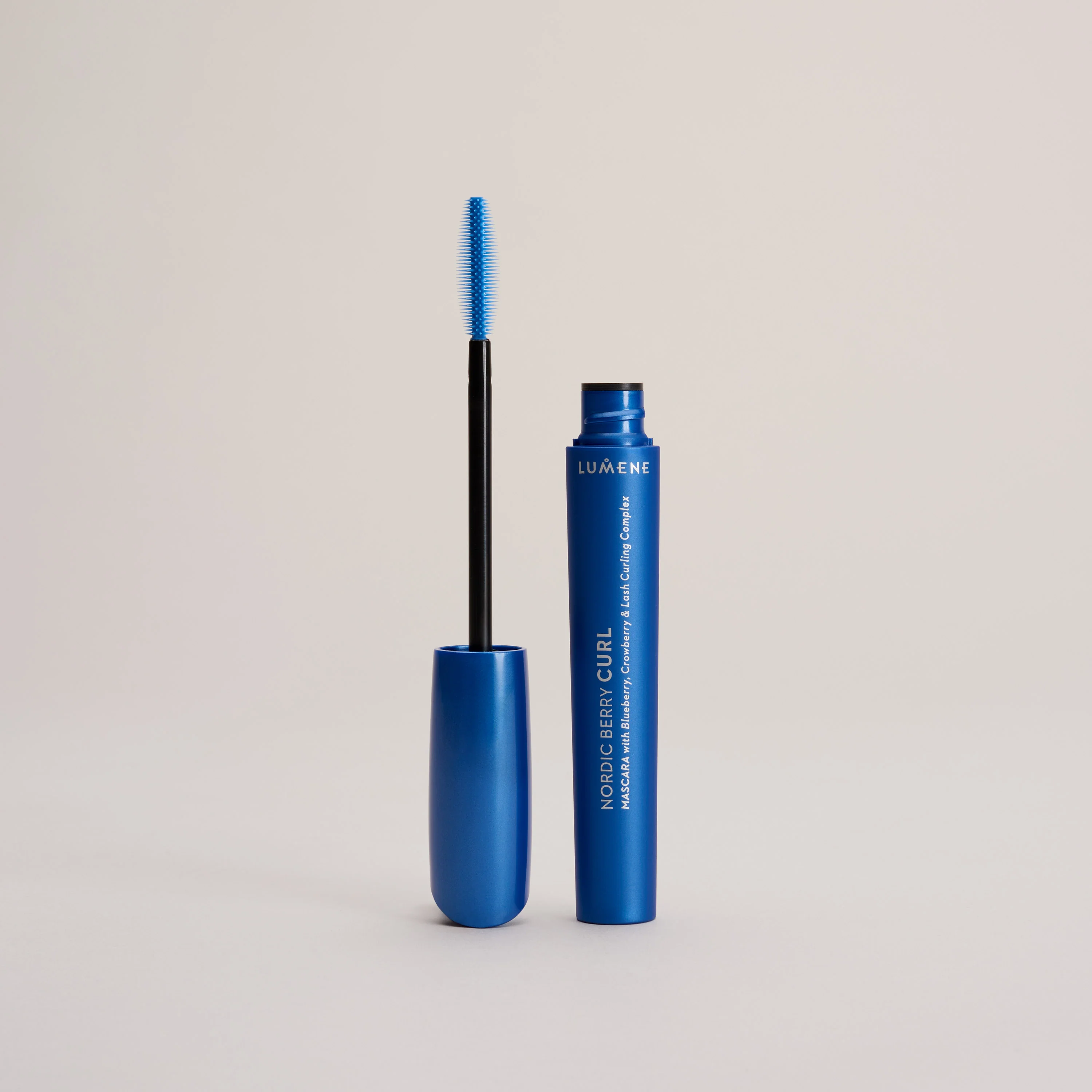 Nordic Berry Curl Mascara - Image 3